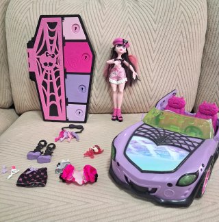 Lote Monster High: Muñecas y Accesorios