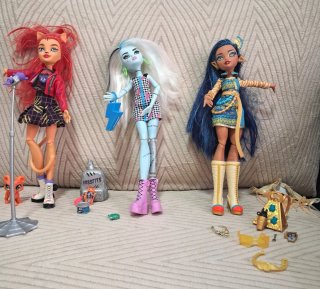 Lote Monster High: Muñecas y Accesorios