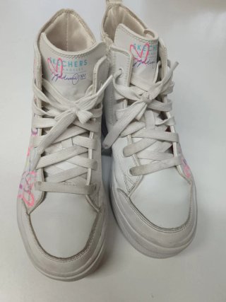 Zapatillas Skechers Blancas Corazones Multicolor