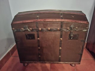 Baúl antiguo restaurado