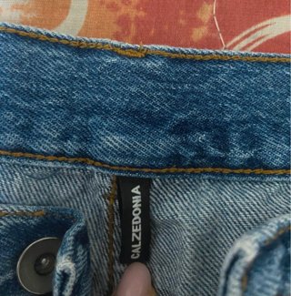 Jeans donna con borchie