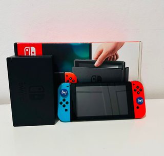 Nintendo Switch V2 + FC 25 + Custodia