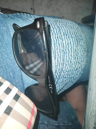 Gafas de sol negras