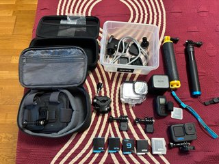 GoPro Hero 11 con Accesorios