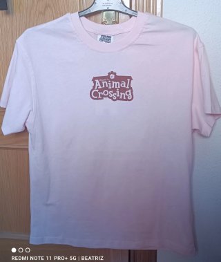 Camiseta Bershka Animal Crossing XS Nueva