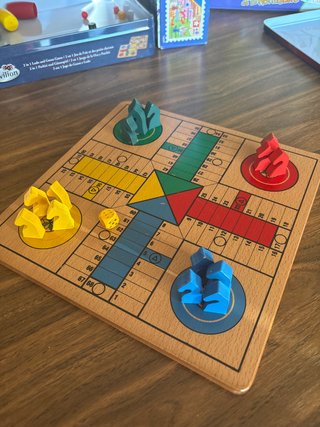 Parchís de madera
