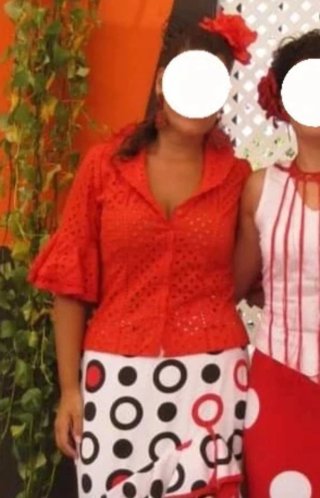 Blusa flamenca tela perforada roja