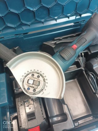 Amoladora Bosch Profesional 18V L-Boxx