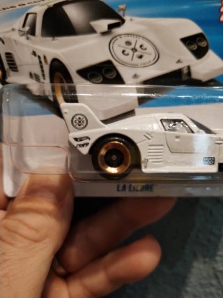 Hot Wheels La Liebre 2026 2/5