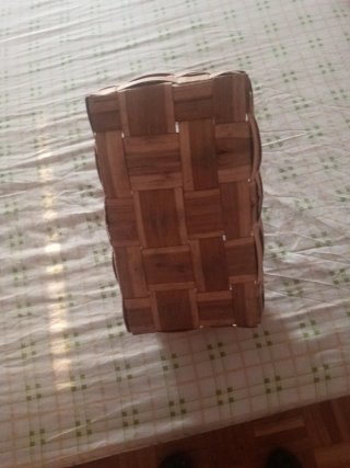 Cesta de mimbre con asa