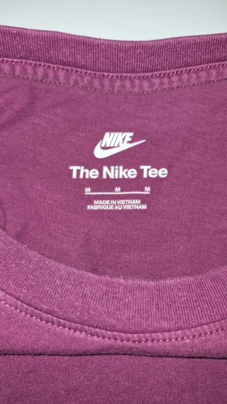 T-shirt Nike Viola