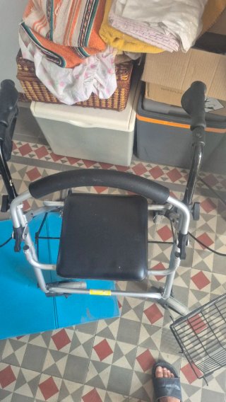 Andador Mobiclinic Plegable