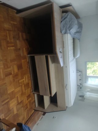 Regalo Estructura de cama y silla de escritorio