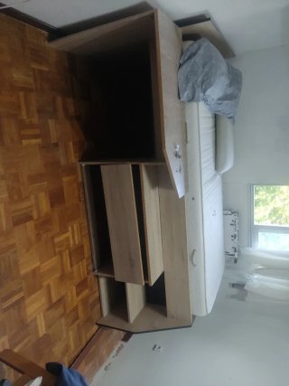 Regalo Estructura de cama y silla de escritorio