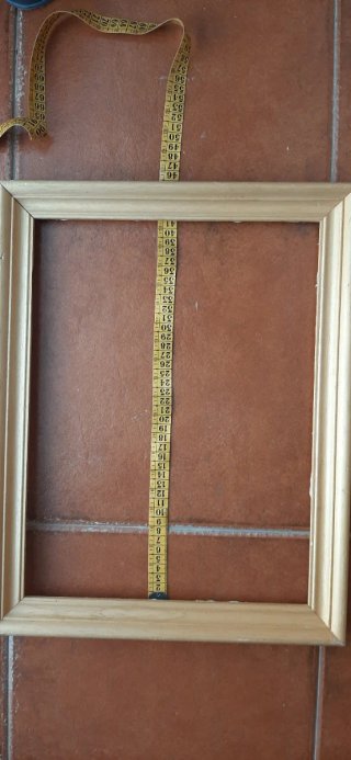 Marco de madera beige