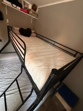 Litera de hierro 135cm y 90cm + 2 colchones