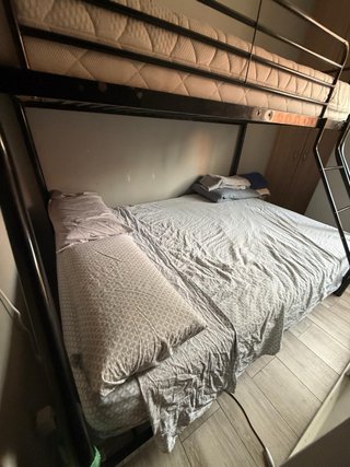 Litera de hierro 135cm y 90cm + 2 colchones