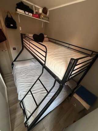 Litera de hierro 135cm y 90cm + 2 colchones