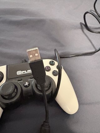 Controller per PS4 con filo
