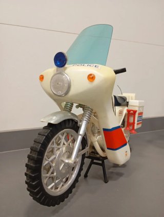 Moto Policía Action Man Geyperman + Figura