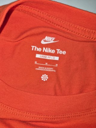 T-shirt Nike arancione Shuffle Dance