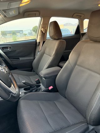 Toyota Auris 2013