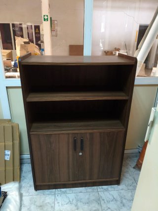 Conjunto de muebles de oficina. En buen estado.