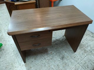 Conjunto de muebles de oficina. En buen estado.