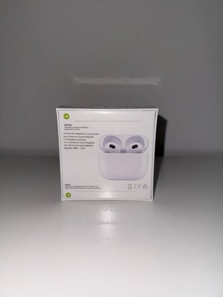 AirPods 4