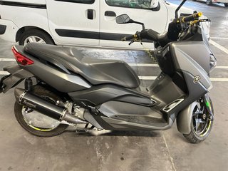 Yamaha XMAX 250 gris