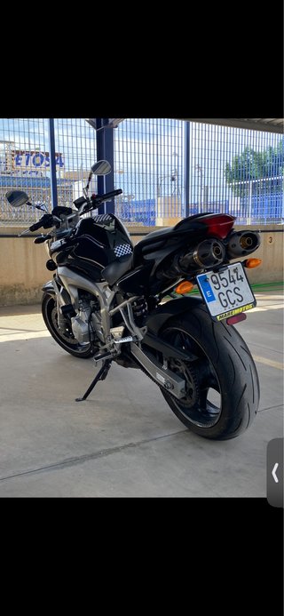 Moto Naked Yamaha FZ6 600cc Negra