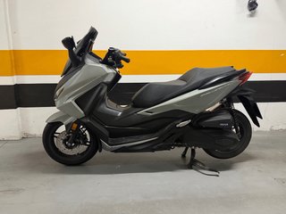 Honda Forza 350 2024 Gris