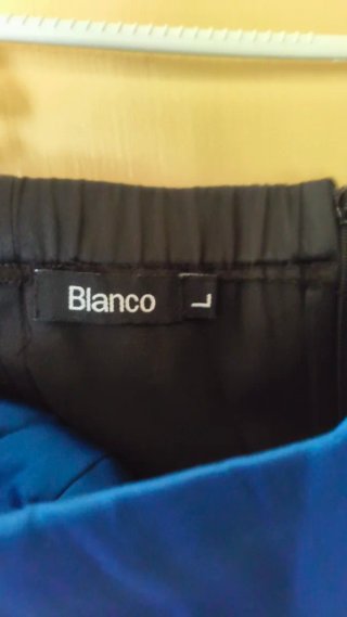 Vestido elegante azul y negro