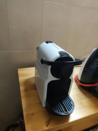 Cafetera Nespresso Blanca