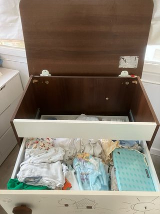 Cómoda bebé 4 cajones