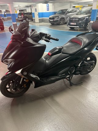 Yamaha TMAX SX 2019 Negra (Akrapovic)