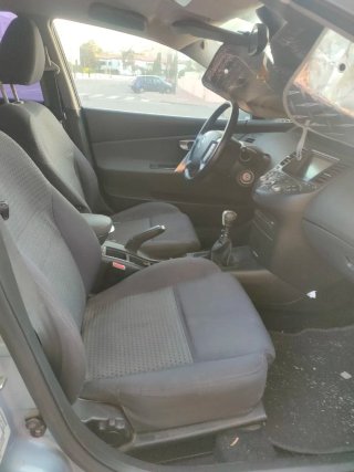 Nissan Primera 2005 Averiado