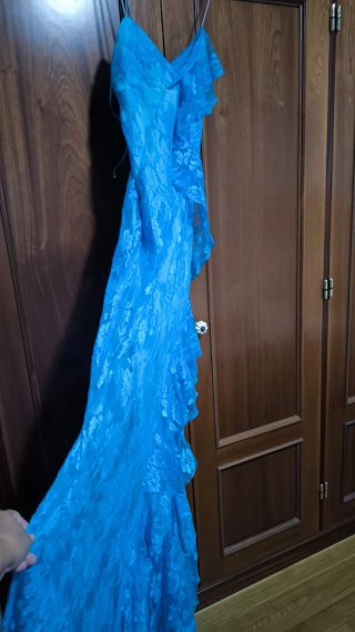 Vestido fiesta volantes azul