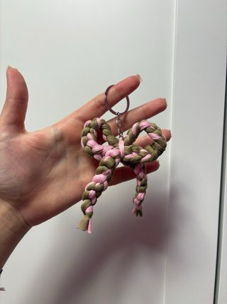 Fiocchi portachiavi fatti a mano