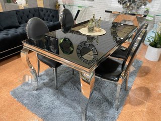 MESA + SILLAS