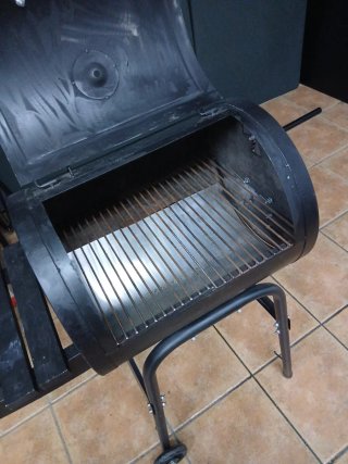 Barbacoa de barril negra