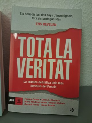 Lot català: 2 DVD + 2 llibres + pitet