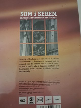 Lot català: 2 DVD + 2 llibres + pitet
