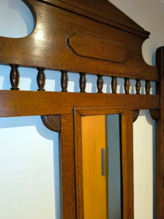 Mueble recibidor madera con espejo