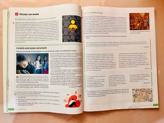 Relixión Católica. 2 Secundaria Edén. Revoa