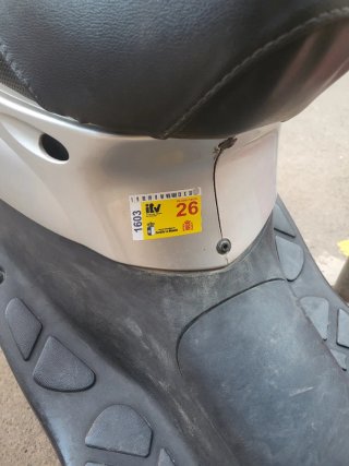 Peugeot Scooter Plata/Negro