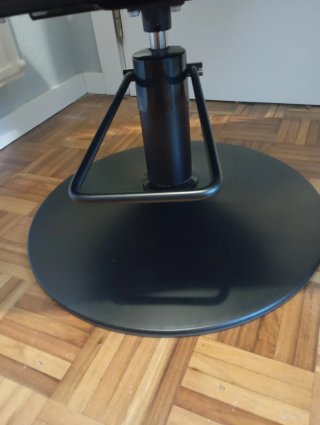 Sillón de peluquería negro