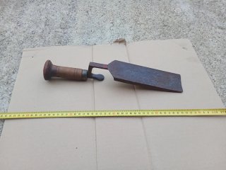 Herramienta antigua para caballos pujavante