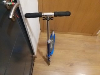 Monopatín Micro Azul Plegable