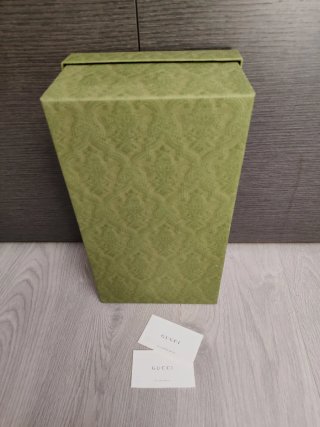 Scatola Gucci verde uomo